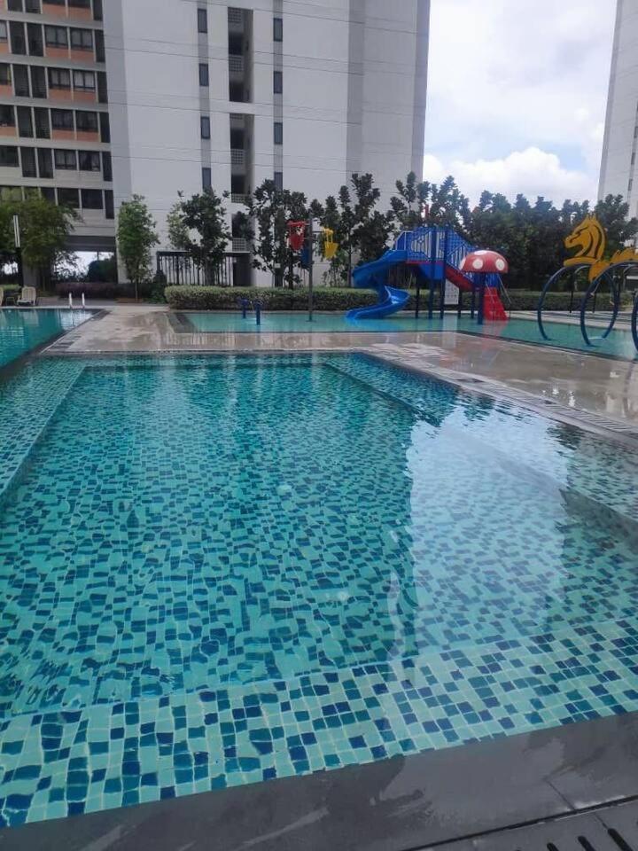 Happy Family Horizon Suite - Near Xiamen-Klia Netflix Kampong Melot Екстериор снимка